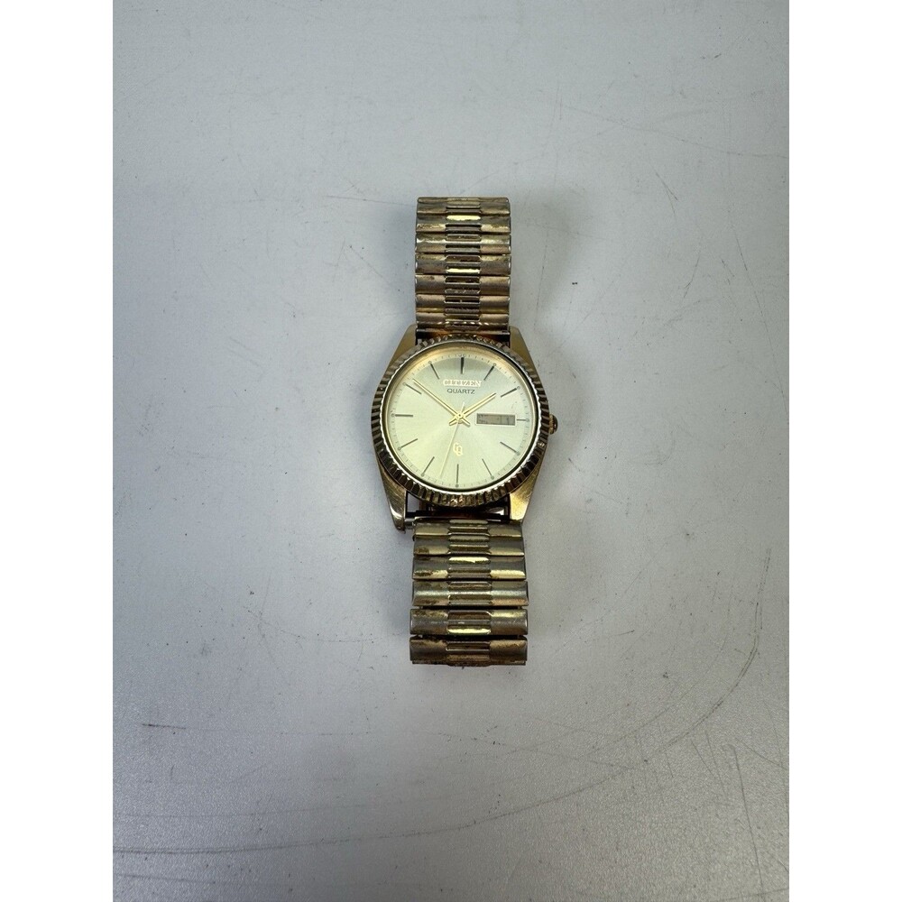 Vintage Citizen Quartz Day Date Watch 7230-081 Gold Tone Speidel Band Untested